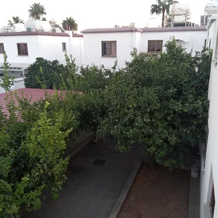 Jump To The Sea Two Bedroom פיילה